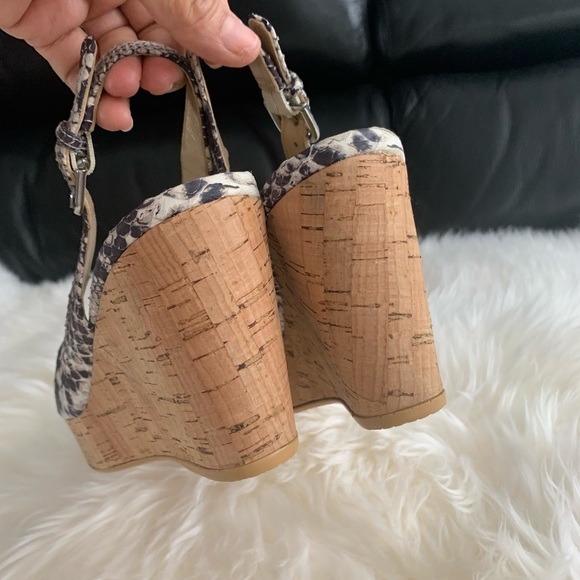 Never wore. - Picture 4 of 5